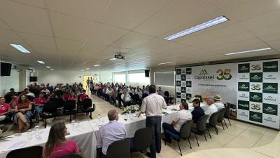 Coprossel cresce acima da média das cooperativas, no paraná, e reforça papel no desenvolvimento regional